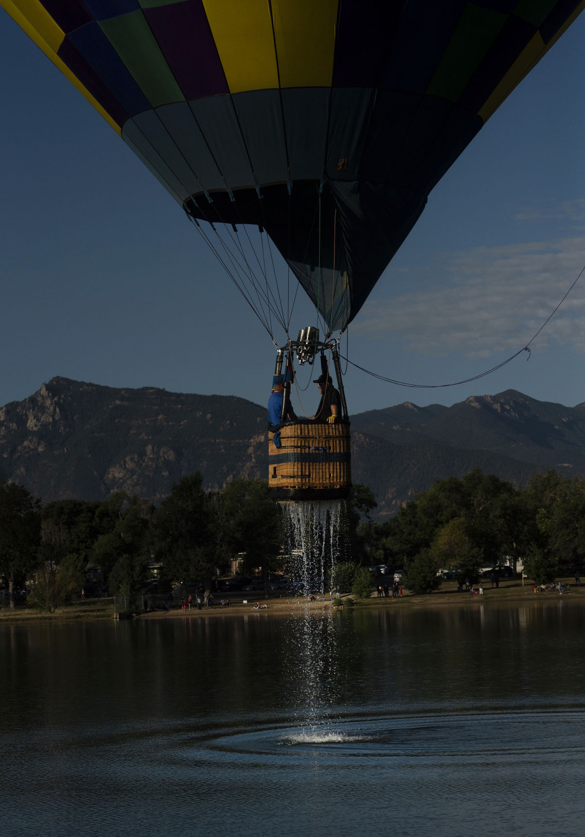 090219-news-liftoffballoons 13.jpg
